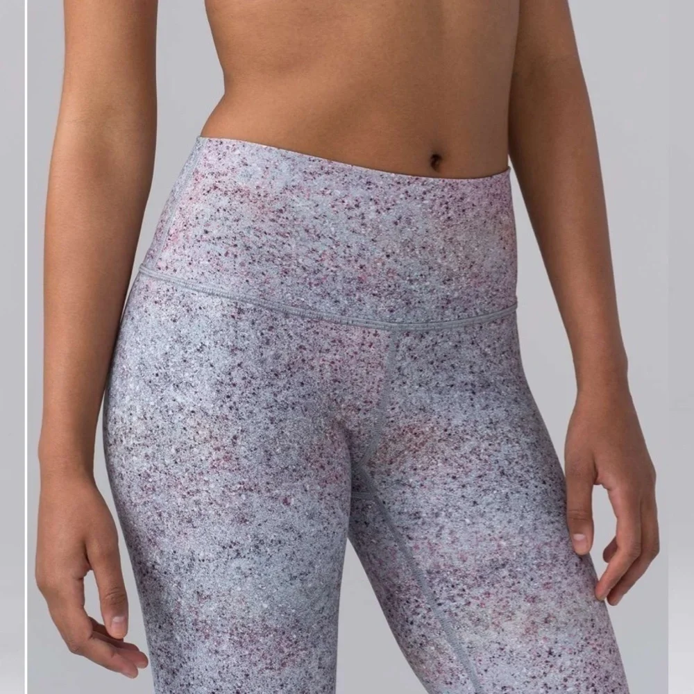 Lululemon wunder under